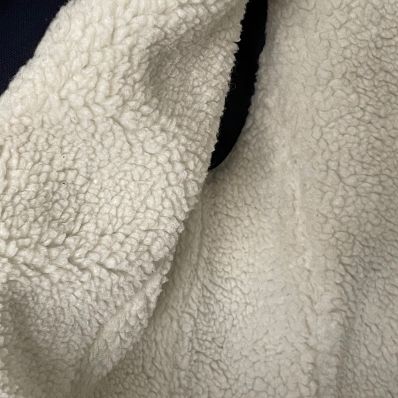 Gap women’s navy shearling jacket - Picture 4 of 5